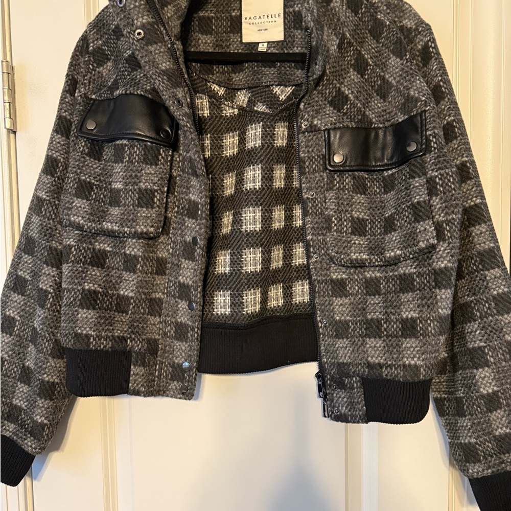 Bagatelle Women's Gray Checkered Jacket